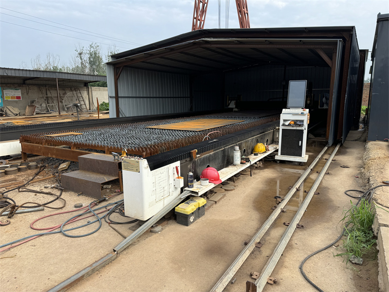 12000激光切割机